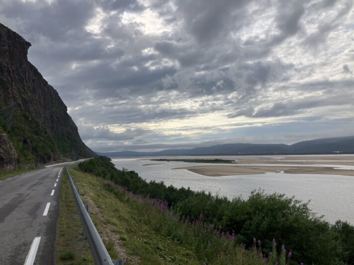 E4A7A65D-16F8-4AAF-BA9A-0922FFD15467-50511-000009AFCF27B56D